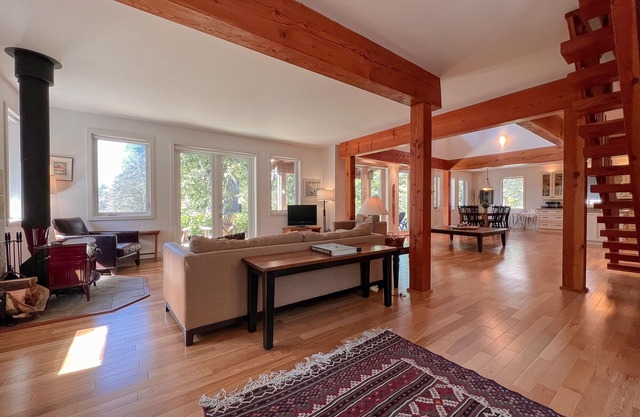 Chesterman Beach I Pet Friendly I BBQ I Inlet View