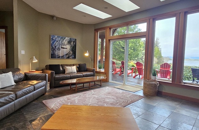 Chesterman I Water View I Hot Tub, OD Shower-Relax
