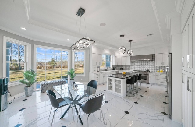 Jericho Mansion! Hamptons Style Villa