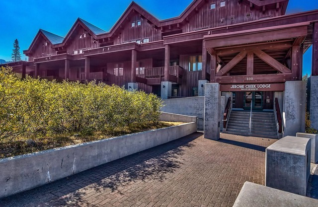 Jerome Creek Lodge 215