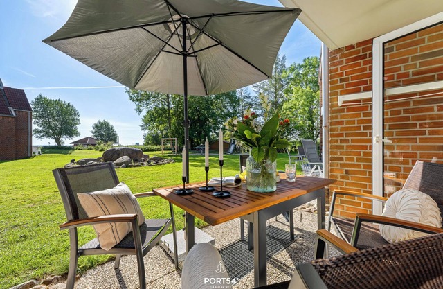 Schmuckstück mit Meerblick - Terrasse, Spielplatz, Aktivraum, Infrarotkabine