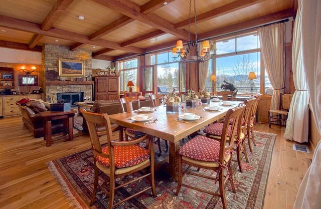 Erstaunliche Granite Ridge Lodge mit 5 Schlafzimmern, Whirlpool und atemberaubendem Blick