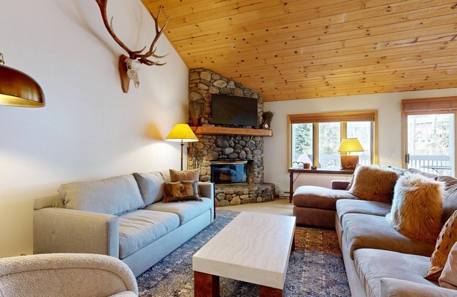 3bd / 3. 5ba Teton Pines Stadthaus 20: 3 BR / 3. 5 BA Stadtwohnung in Wilson, Schlafen 8