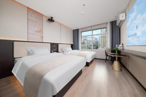 Jiduo Cinema Hotel