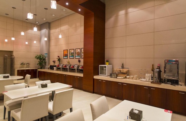 Jinjiang Inn Select Pingshang Taizhou Medicine City