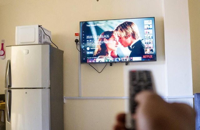 Johari home(A spacious 1-bedroom,WIFI,free parking