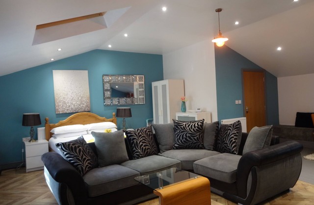 John Collingwood is a pet friendly first floor apartment with hot tub close to the Solway Coast