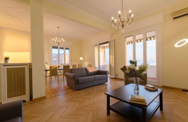 JOIVY Splendid Apartment for 8 w/Beautiful Seaview