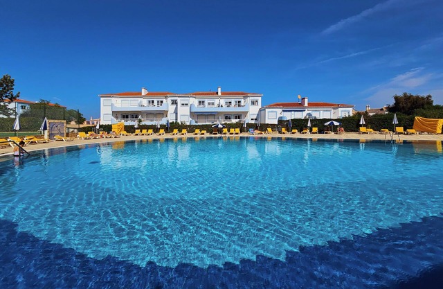 Jolie Maison Située à Portimao, 3 Piscines, Jacuzzi, Tennis, 5mn des Plages