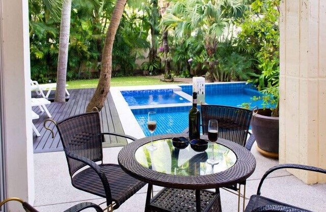 Jomtien Beach Villa für 12 Personen