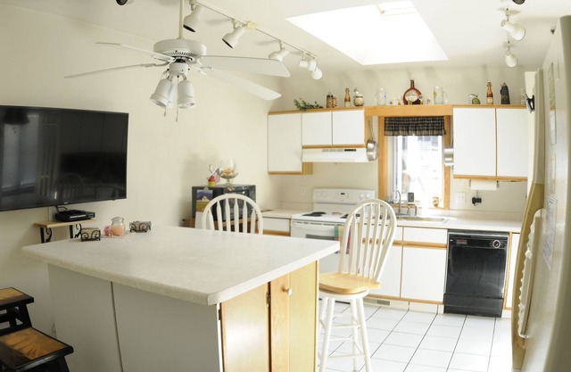 Jon's Haus, 318 Ellis Street, Kewaunee, WI. 54216