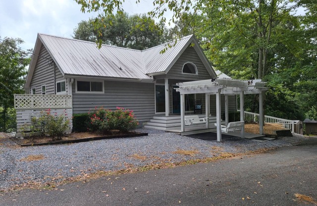 Jordan Lake Nature Retreat