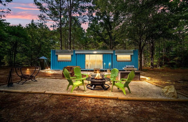 Jordan's Crossing: The Glamping Experience w/ Outdoor Shower