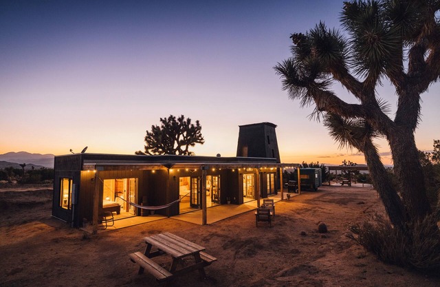Joshua Tree Hidden Tower - View - Landmark - Across from National Park - Pets OK