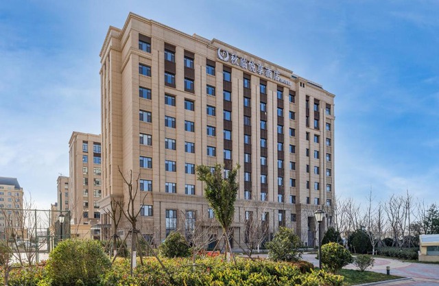 Joy Fall Hotel