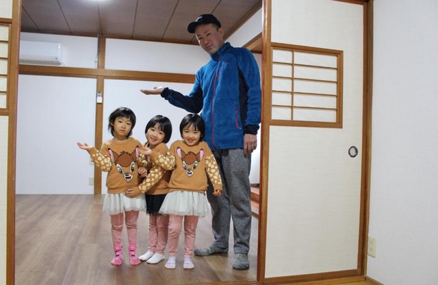 JR福井駅東口から徒歩7分(550m)。一棟貸切民泊トリプレッツ