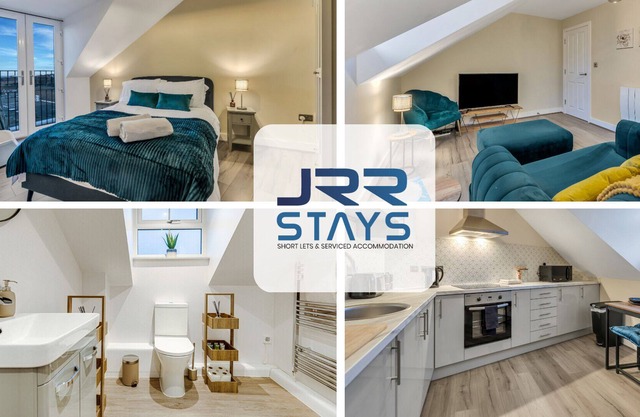 JRR Stays - West Midlands - Dudley - DY3 gated parking