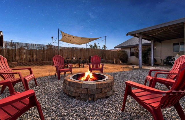 JT Desert Hideaway, Fire Pit, Outdoor picnic, King Bed