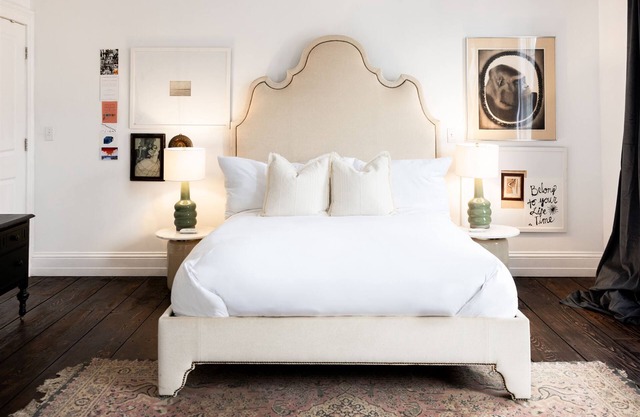 Boutique hotel vibes. Downtown. Fab for groups.