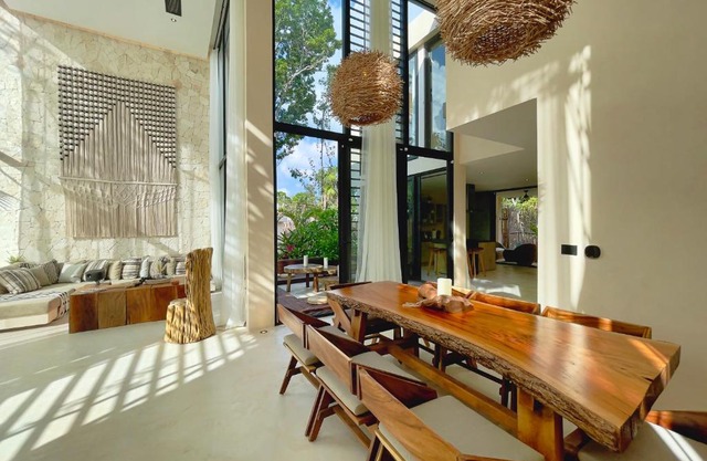 Jungle-chic luxurious Tulum home