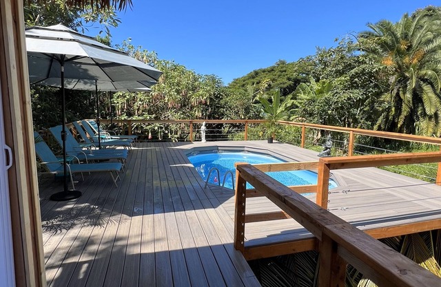 Jungle Geodome with private bathroom, deck, and garden.n