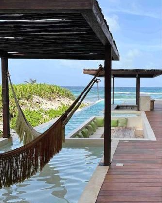 Jungle retreat with 2 pools & private beach access