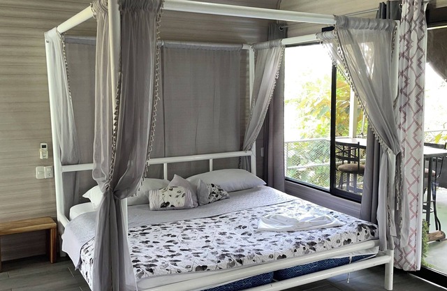 FAMILIENBAUMHAUS + POOL + ZIPLINE & TARZAN SWING