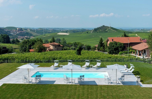 Junior suite 103 with balcony - Relais PQlin & Winery.