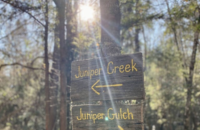 Juniper Creek Cottage- on 10 acres with a creek!