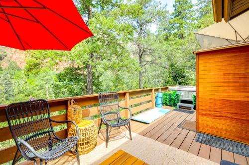 Junipine Resort Luxury Creek Home with Spa and Views!