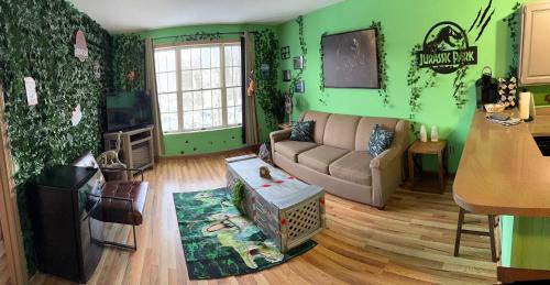 Jurassic Dino Suite Jiminy-Must See Sleeps 4