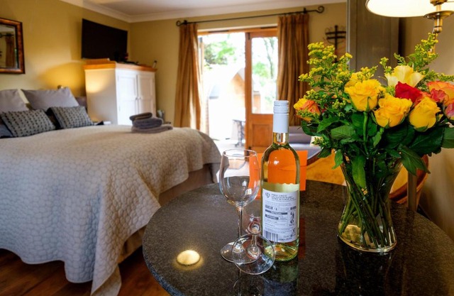 Just a Minim - beautiful studio in quaint rural location