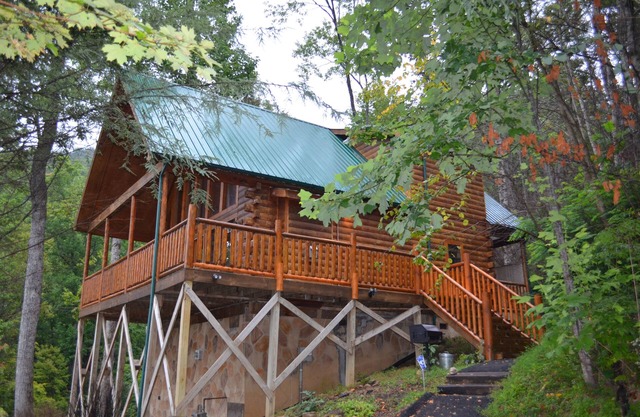 JUST ENUFF Cabin - 5 Star Wunderschöne Aussicht in Gatlinburg hat alles was Sie brauchen!