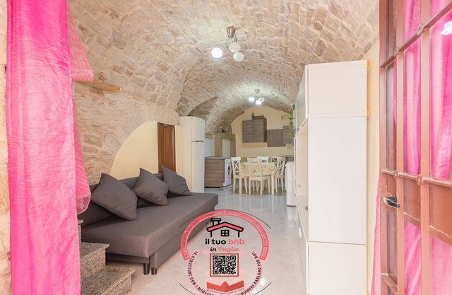 Just Music House bnb,typical,15min airport & beach