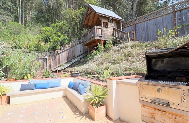 Just one mile from the beach, you'll find our charming and modern 3BR, 2BA house...