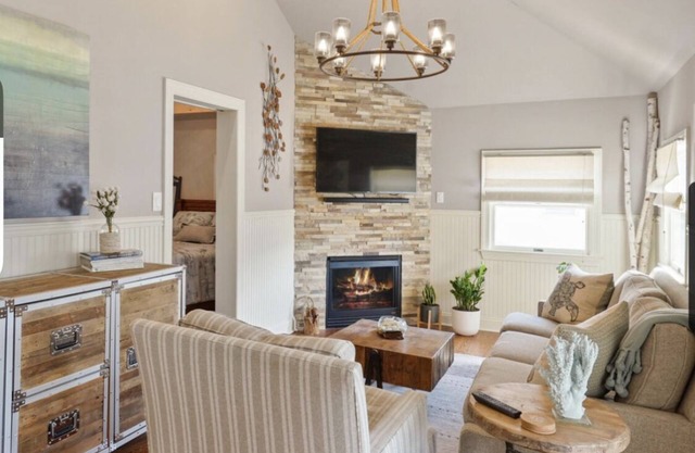 Just Remodeled!! Fabulous Beach House 50 Feet to Beach! with 3!! Parking spaces!