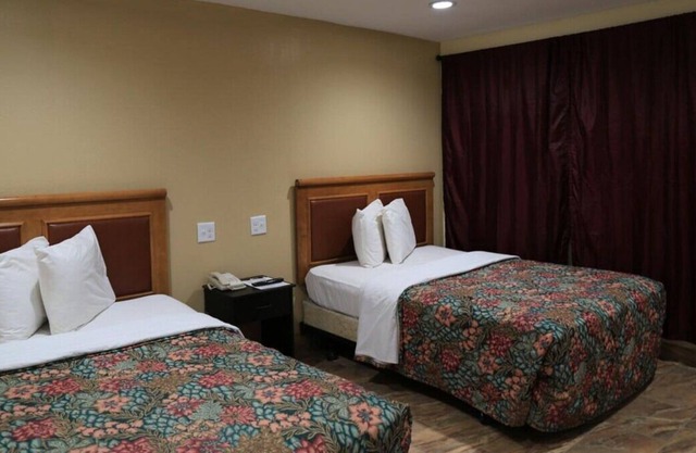 Just What You Were Looking For! 3 Comfortable Units, Pets Allowed