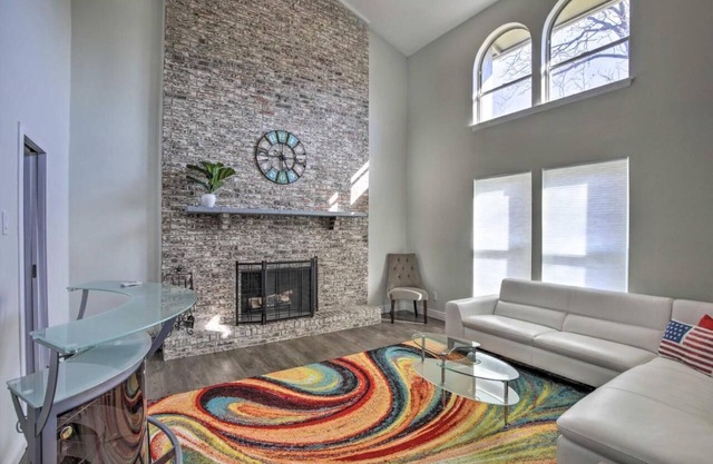 Justin Richardson Home w/ Outdoor Oasis & Movie Room