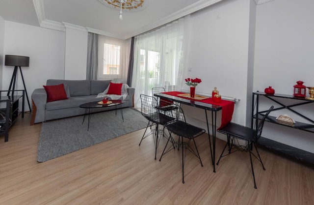 Kırmızı Apart