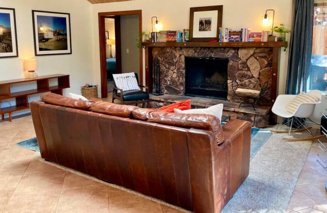 K-LV · Central AC, Dog Friendly, Fireplace, La Villetta