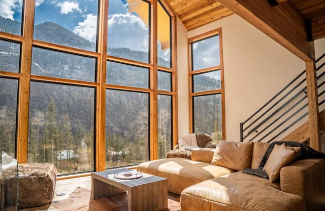 Kachina Peak Chalet - Ski Haven in Taos Ski Valley