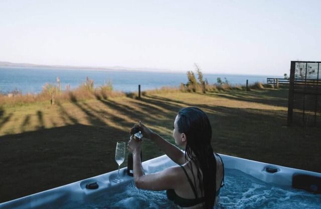 Kaipara Lodge - Luxury waterfront