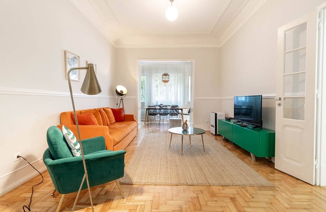 Kalmia Apartment, WLAN, Terrasse, in der Nähe der U-Bahn