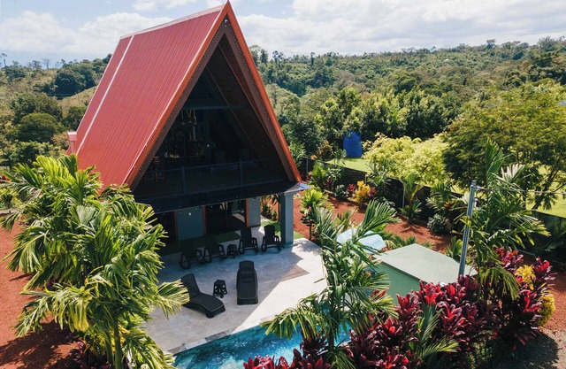Nayari Arenal Farmstay A-frame Chalet La Fortuna