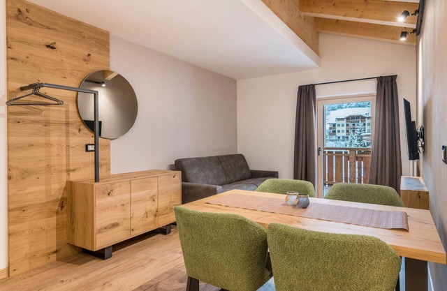 "Kamerloy Apartments - G" mit Bergblick, Wi-Fi, Balkon & Garten