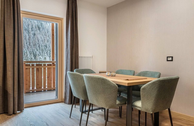 "Kamerloy Apartments - C" mit Bergblick, Gemeinschaftsgarten und Wi-Fi