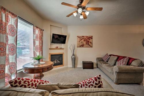 Kanab Condo with Pool and Patio, 30 Mi to Zion NP