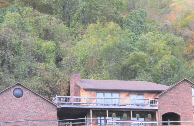 Kanawha River Mountain House