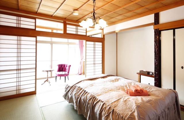 Kanazawa Higashiyama Chaco