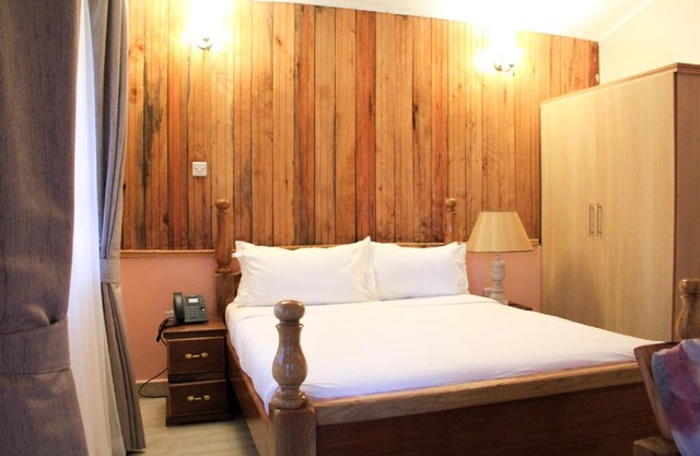 Karimba Lodge - Meru